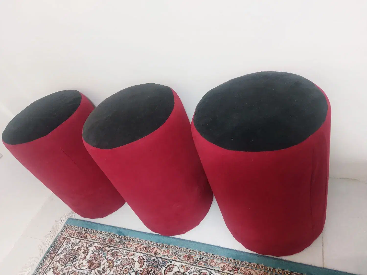 ۳ عدد پاف|مبلمان خانگی و میز عسلی|شیراز, دینکان|دیوار