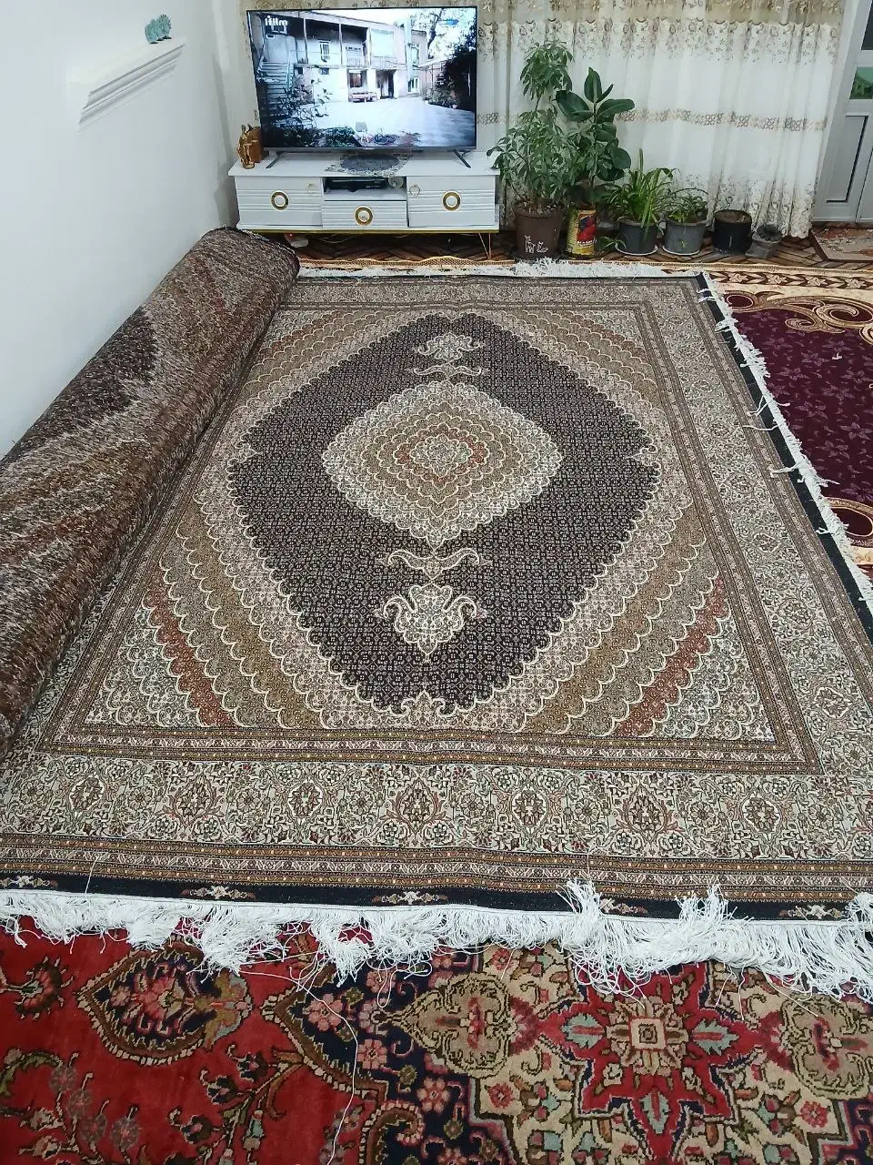 یک جفت فرش ۹ متری دستباف در کل ۱۸ متری رنگ سرمه ای|فرش|خوی, |دیوار