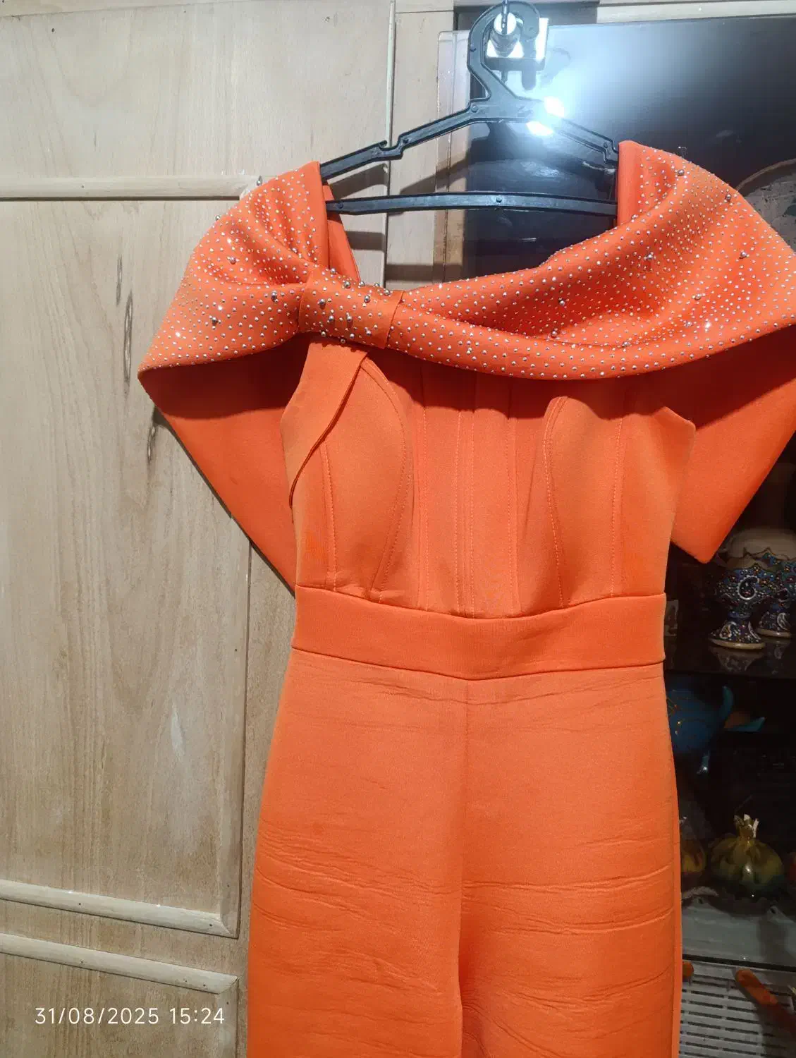 لباس اورال مجلسی|لباس|بروجرد, |دیوار