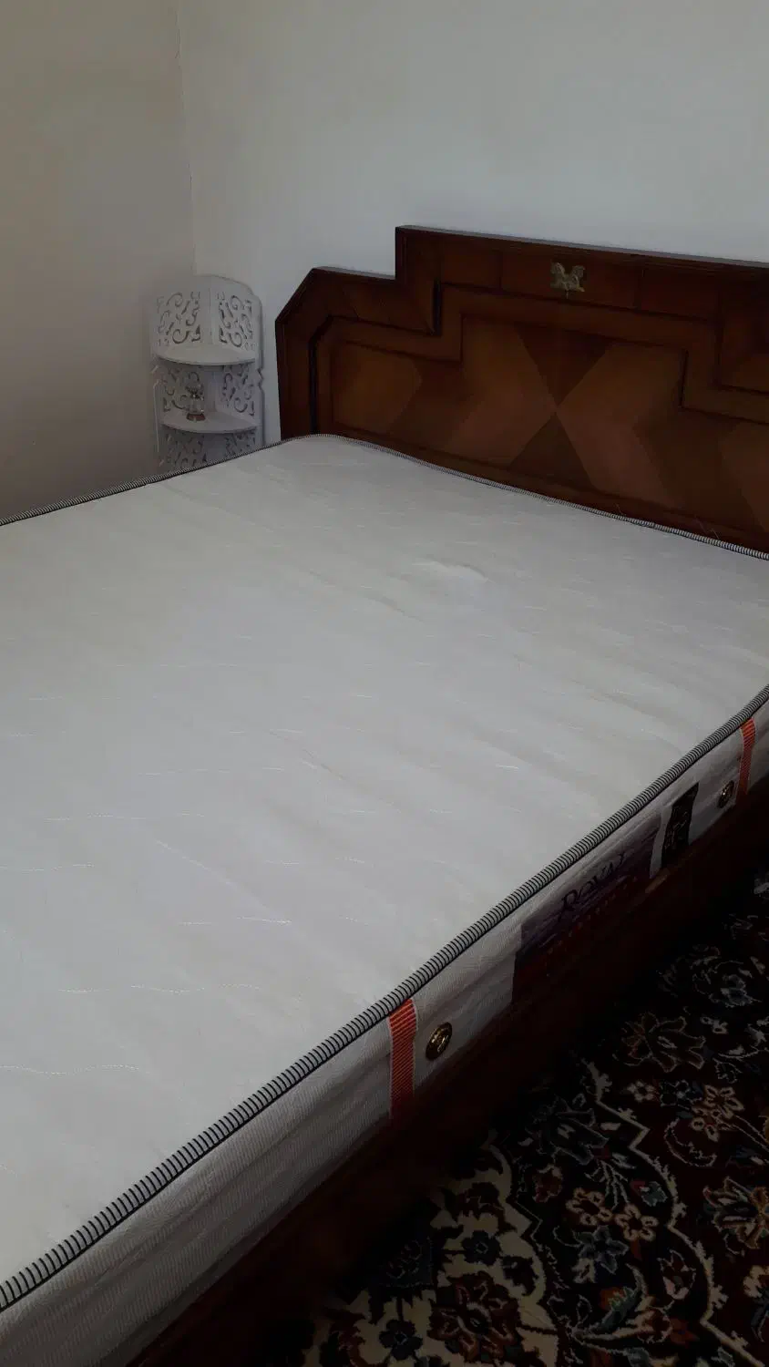 تشک دونفره  رویال ۱۶۰×۲ طبی فنری درحد نو کم استفاد|تشک تختخواب|فردوس (خراسان), |دیوار