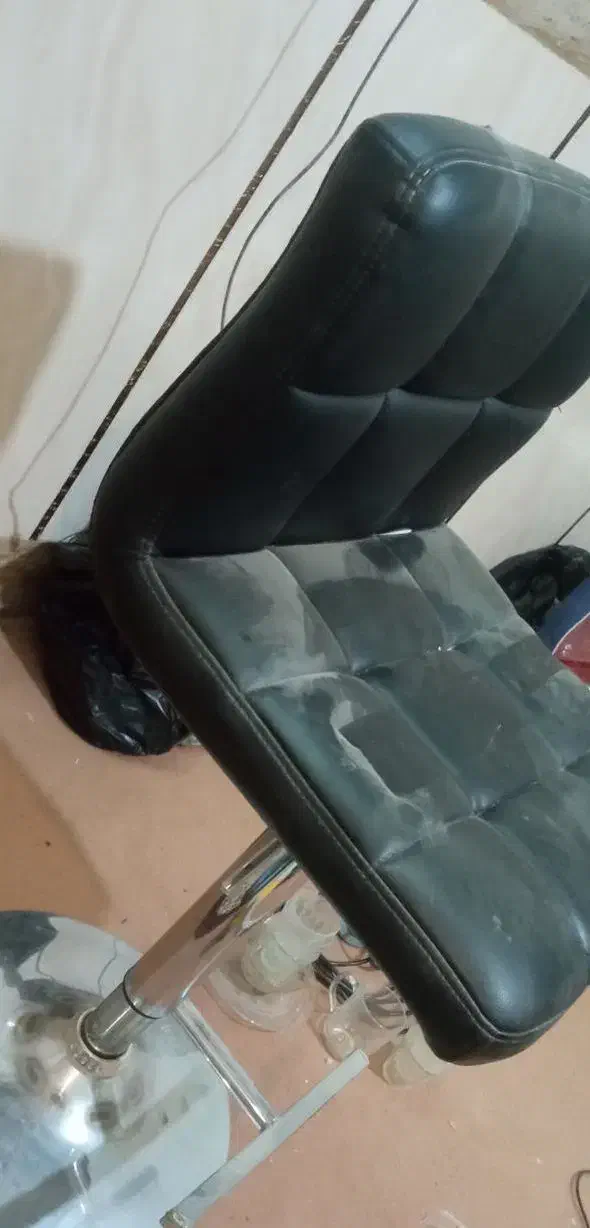 صندلی جک دار سالم|صندلی و نیمکت|زاهدان, |دیوار