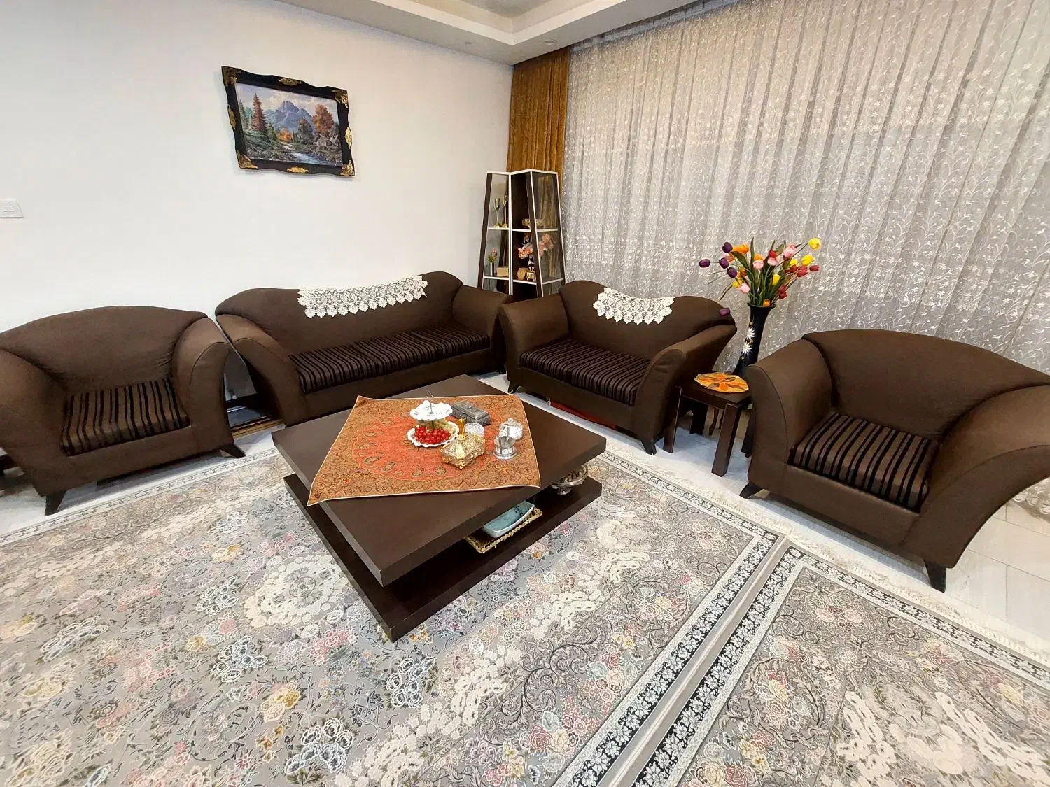 مبل هفت نفره همراه با میز وسط|مبلمان خانگی و میز عسلی|مشکیندشت, |دیوار