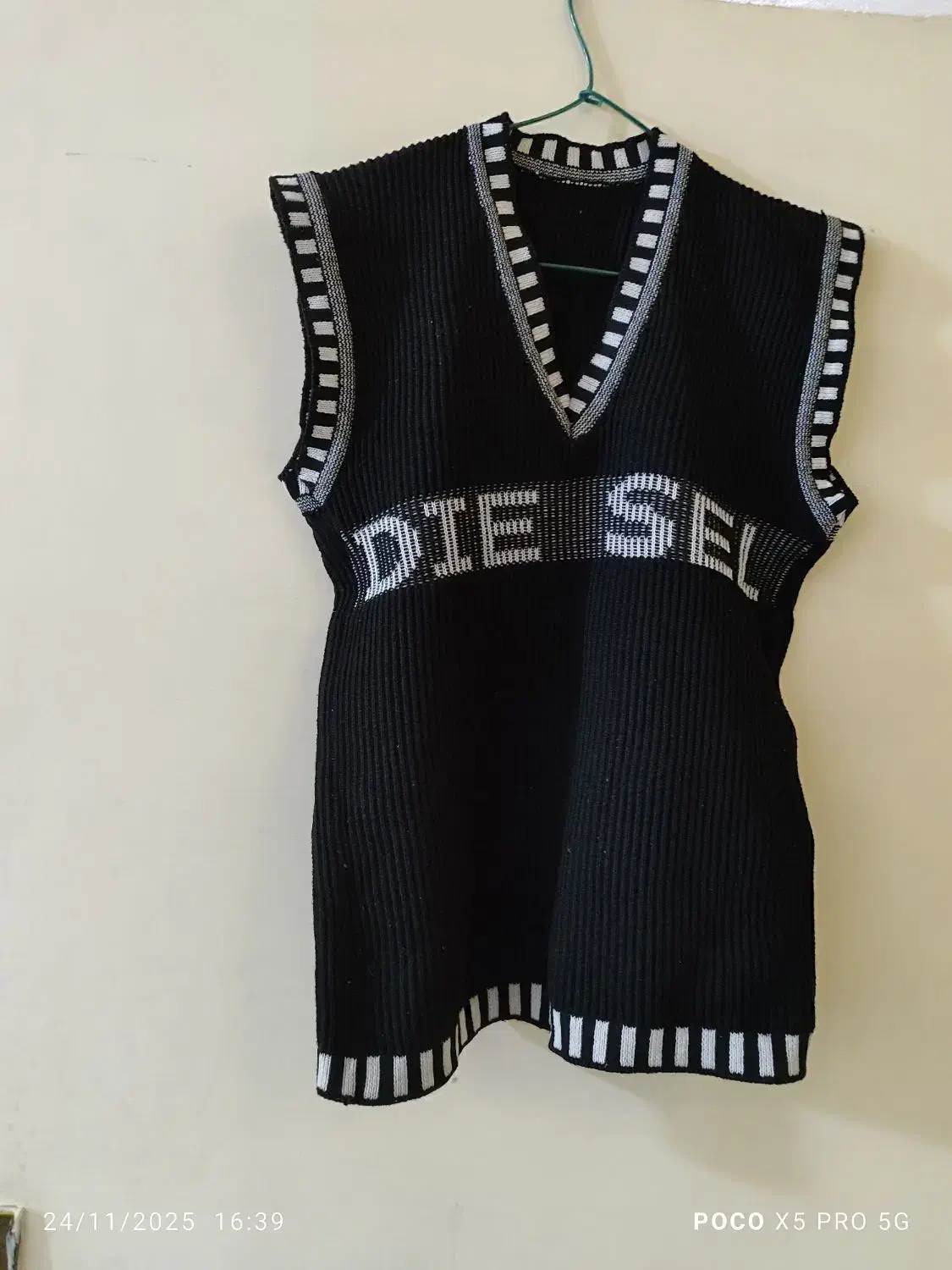 لباس زنانه زمستانی|لباس|بومهن, |دیوار