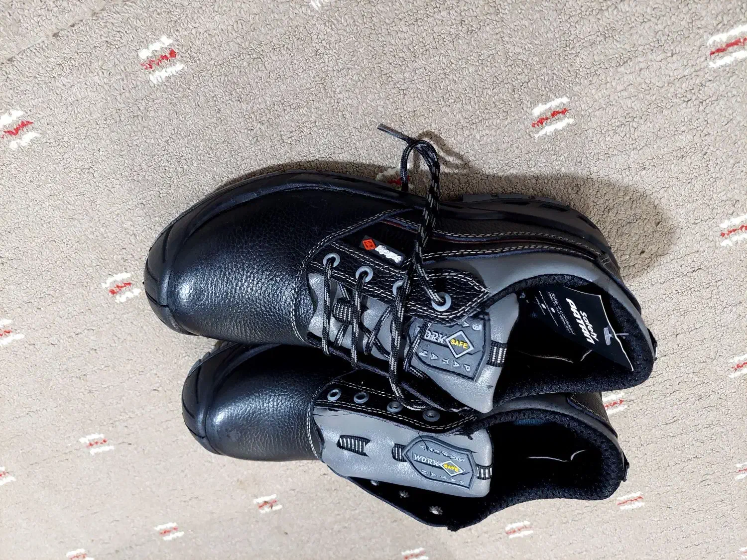 کفش کار ایمنی سایز۴۲و۴۴|کیف، کفش، کمربند|انگوران, |دیوار