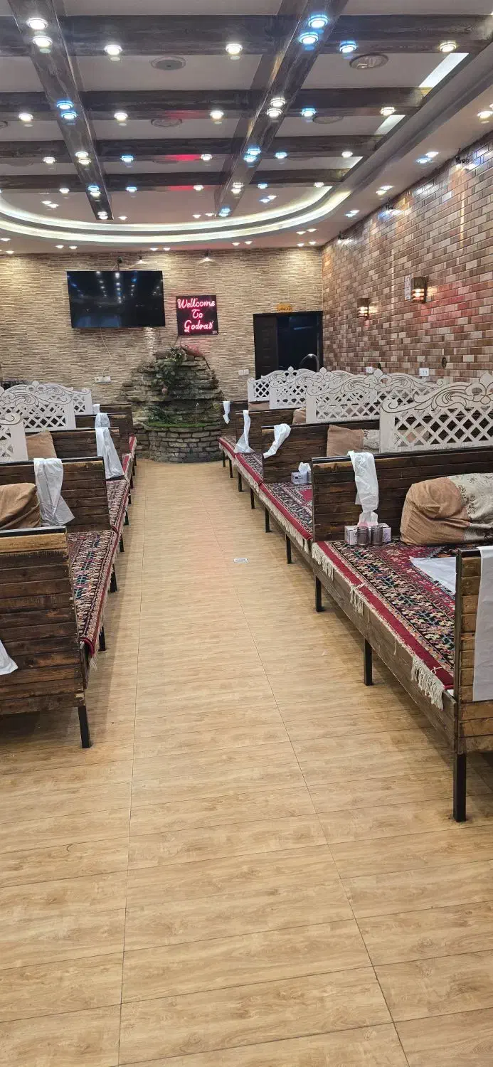 صندوقدار خانم|استخدام خدمات فروشگاه و رستوران|ارومیه, |دیوار