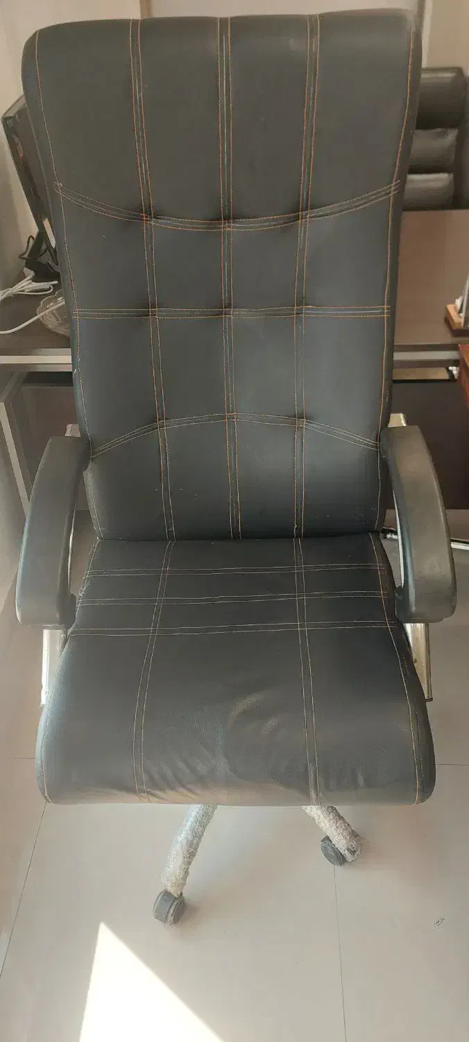 فروش ۷ عدد صندلی اداری مدیریتی|مبلمان اداری|کیش, |دیوار