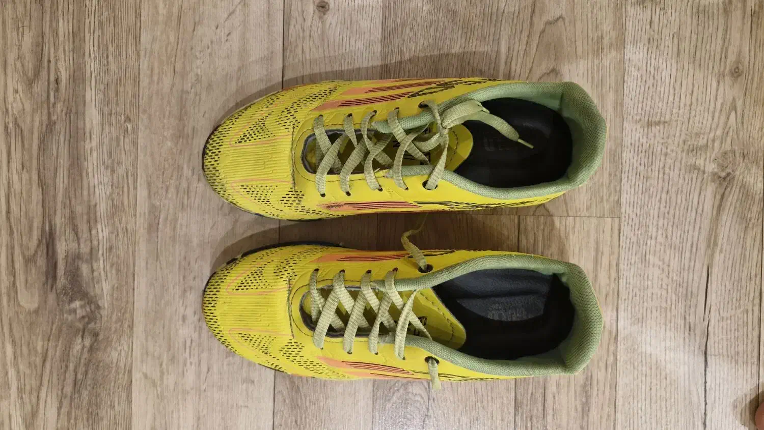 کفش فوتبال سایز ۴۲|کیف، کفش، کمربند|فردیس, خیام غربی|دیوار