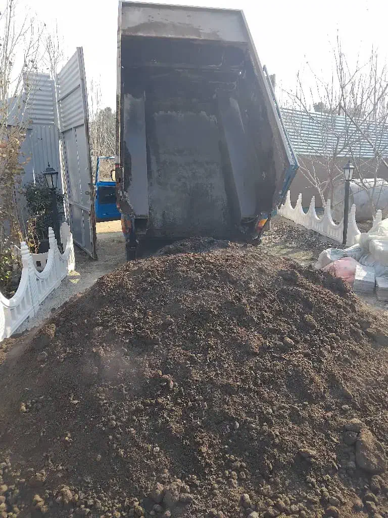 کود طبیعی و خاک باغچه  /ارسال فوری|خدمات باغبانی و درختکاری|تهران, باشگاه نفت|دیوار