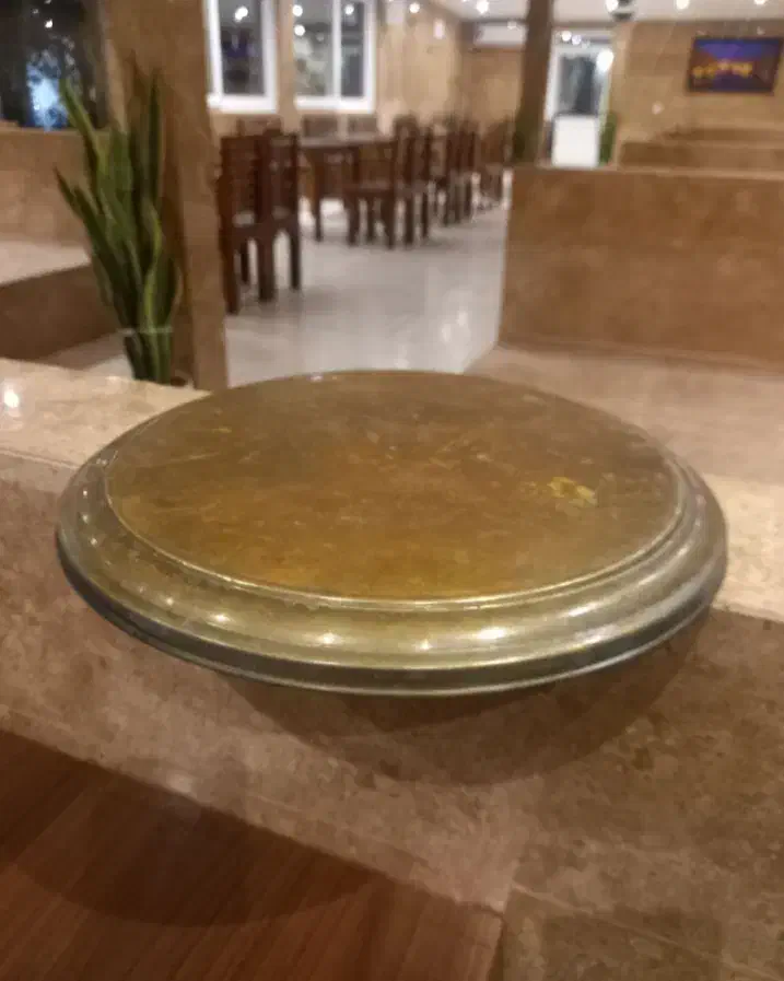 سینی برنجی  ۲۲ عدد|کلکسیون اشیاء عتیقه|خاوران, |دیوار