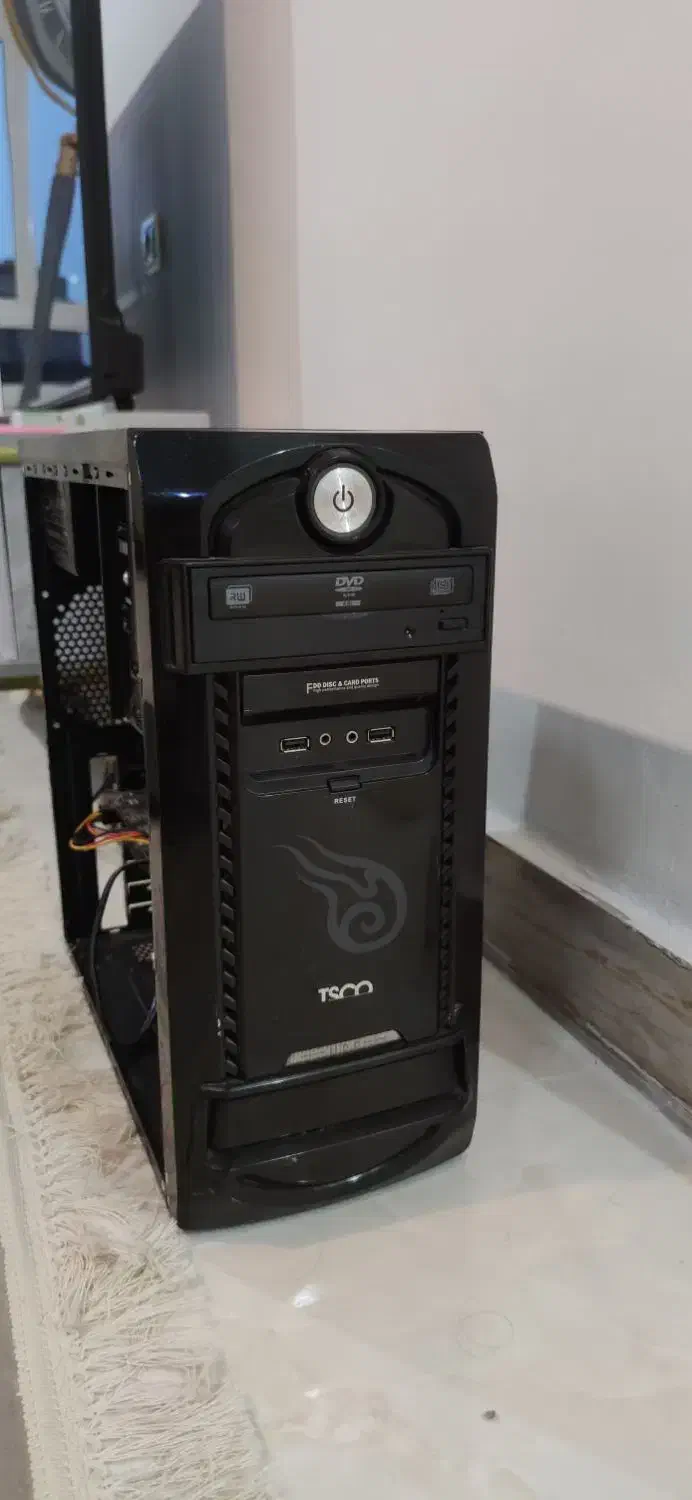 سیستم گیمینگ توضیحات داخل|رایانه رومیزی|نقده, |دیوار