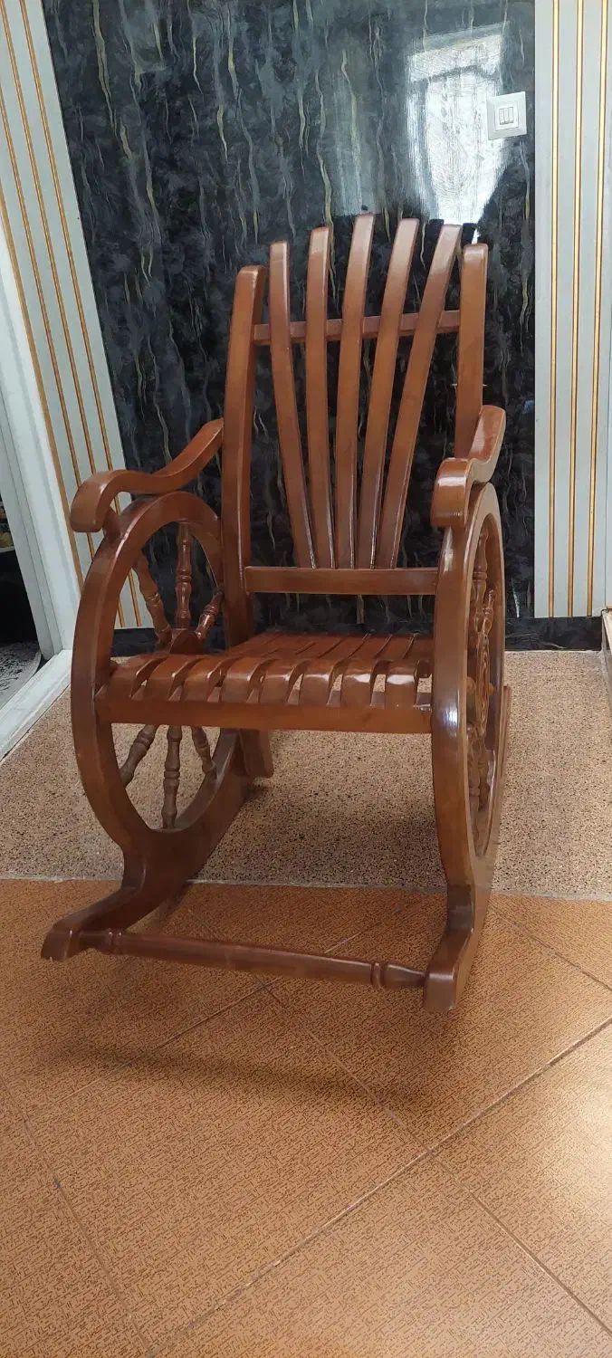 راک|صندلی و نیمکت|تربت‌حیدریه, آغوی|دیوار