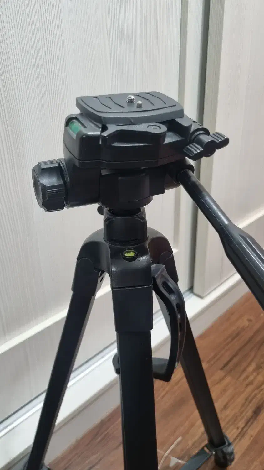 سه پایه دوربین|دوربین عکاسی و فیلمبرداری|تهران, نظامآباد|دیوار