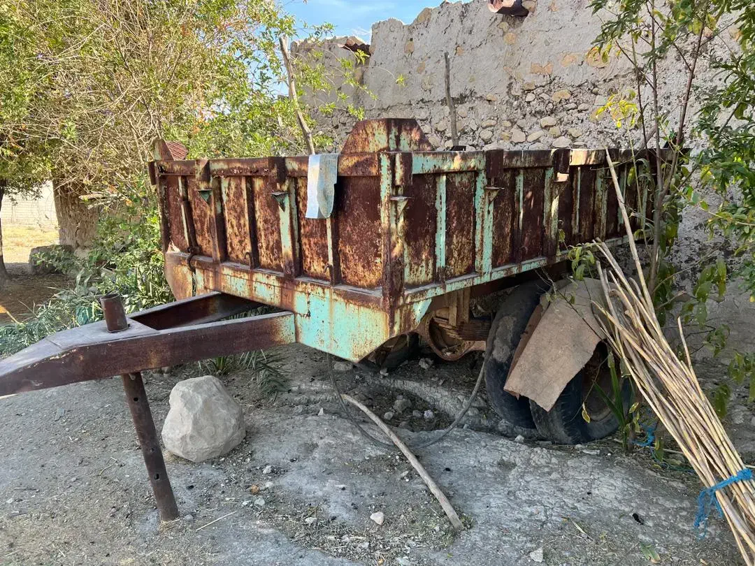 تریلی دبل چرخ قدیمی|خودرو سنگین|باغ ملک, |دیوار