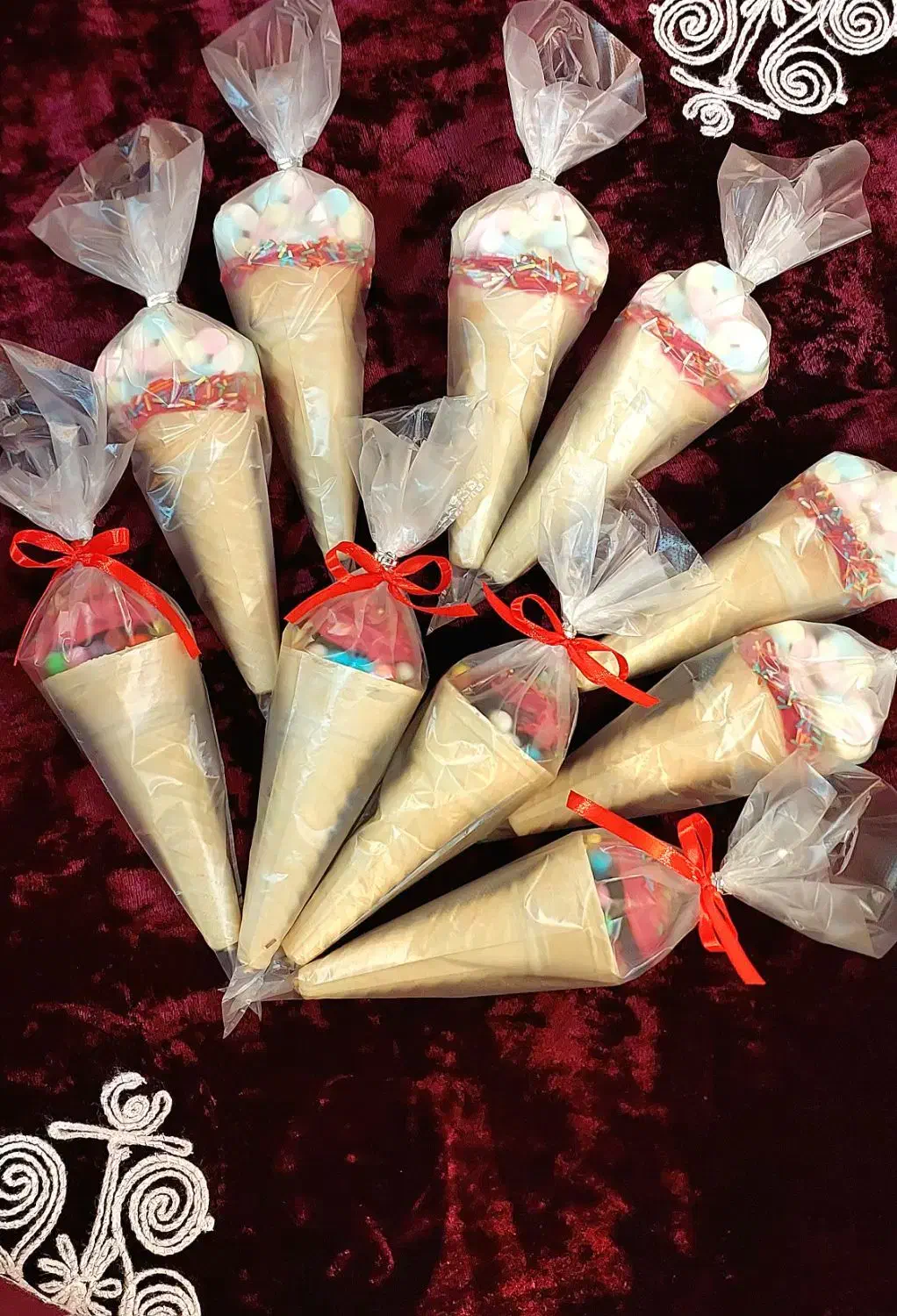 قیف خوشمزه جات|خوردنی و آشامیدنی|شاهین‌شهر, اقبال لاهوری|دیوار