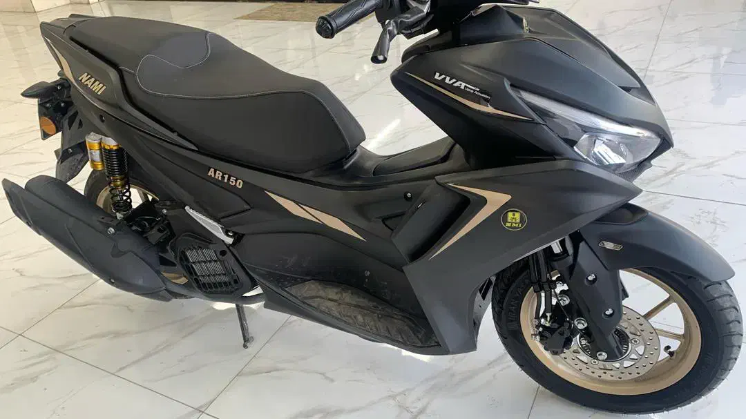 طرح هایلوکس نامی مدل ۴۰۳|موتورسیکلت|لوندویل, |دیوار