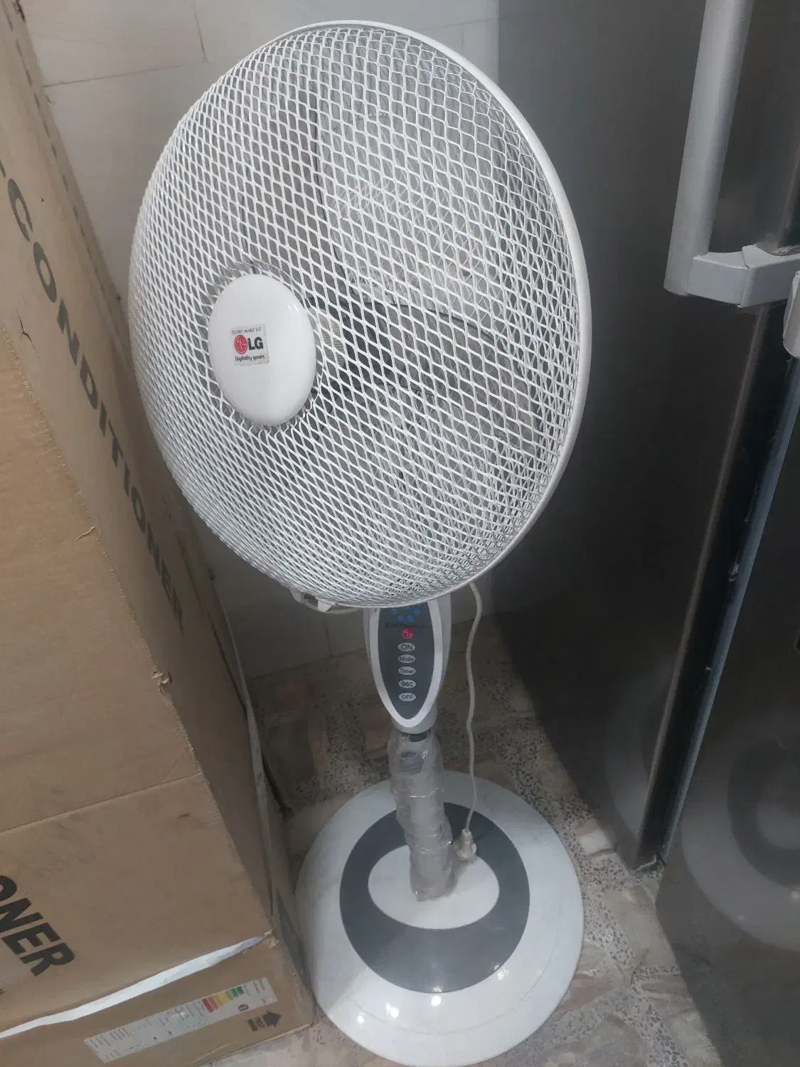 فروش فوری پنکه ایستاده خارجی نو هست|پنکه و تصفیهکنندهٔ هوا|ایرانشهر, |دیوار