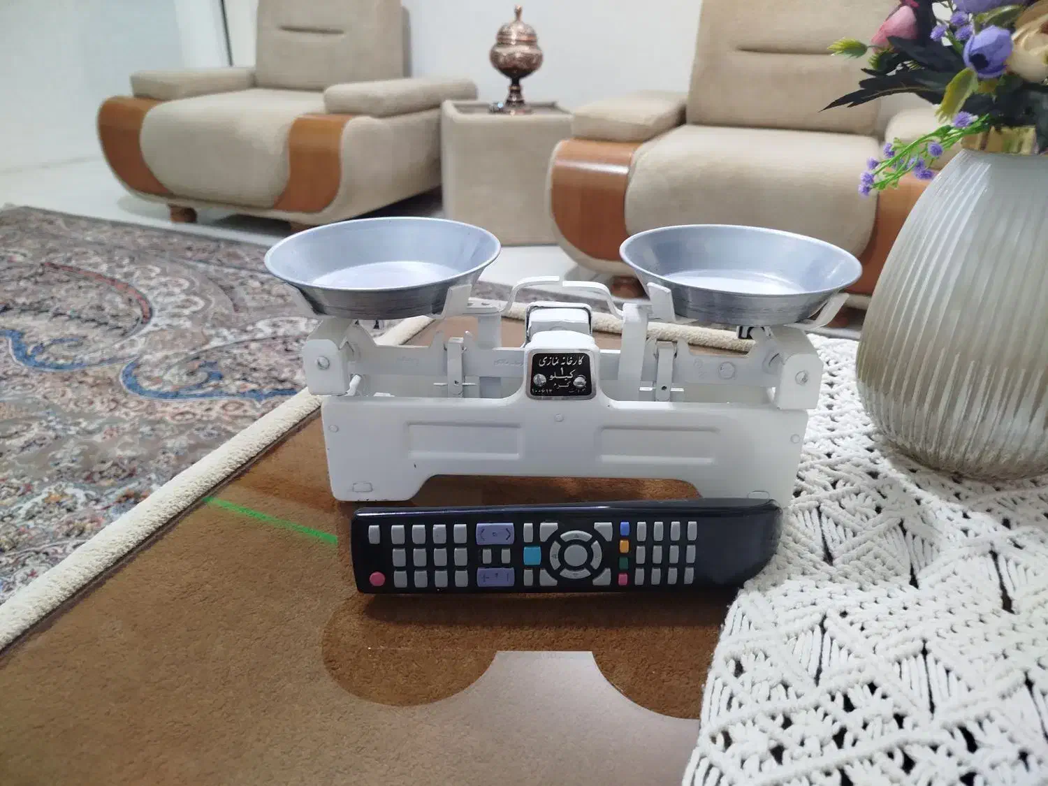 ترازو کلکسیونی یک کیلو کمیاب قدیمی پلمپ|کلکسیون اشیاء عتیقه|زنجان, |دیوار