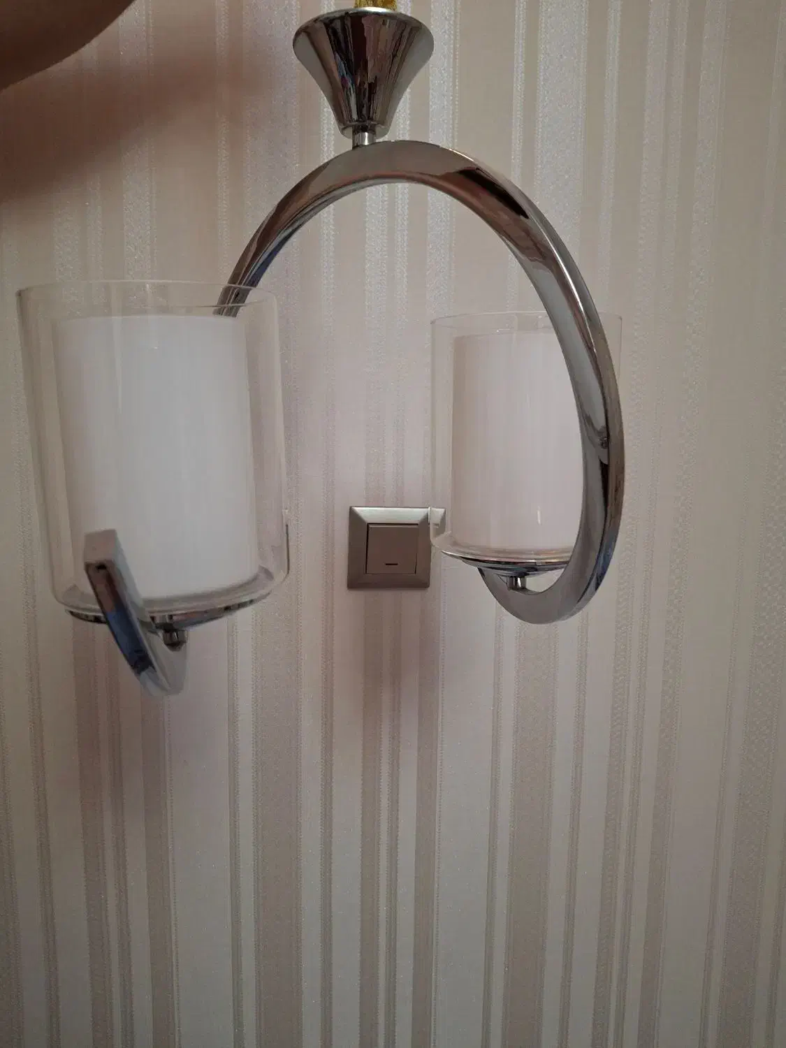 لوستر دوشاخه|لوستر و چراغ آویز|فردیس, داوری|دیوار