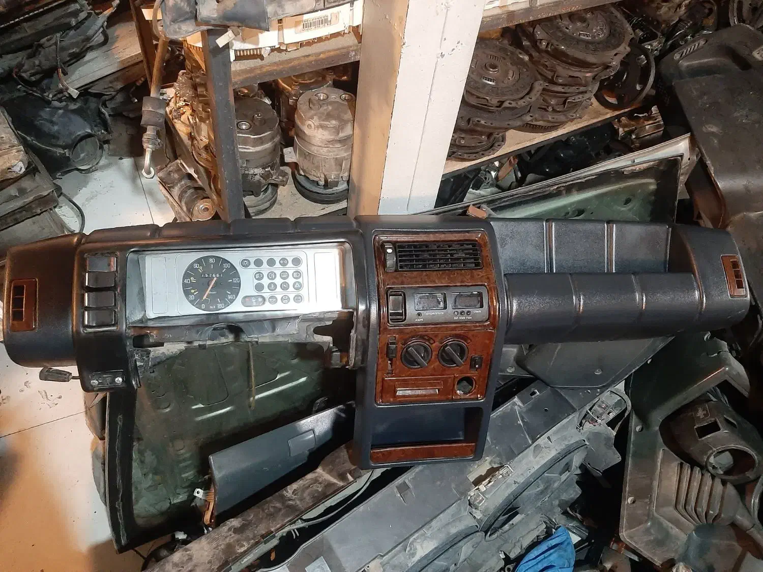 داشبرد پیکی|قطعات یدکی و لوازم جانبی|اصفهان, لاله|دیوار