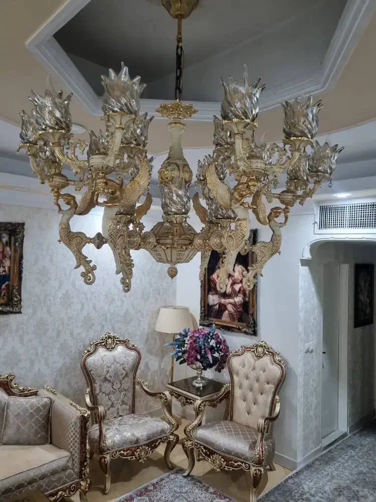 لوستر ملکه ۲۴ شعله تمام برنز|لوستر و چراغ آویز|تهران, منیریه|دیوار