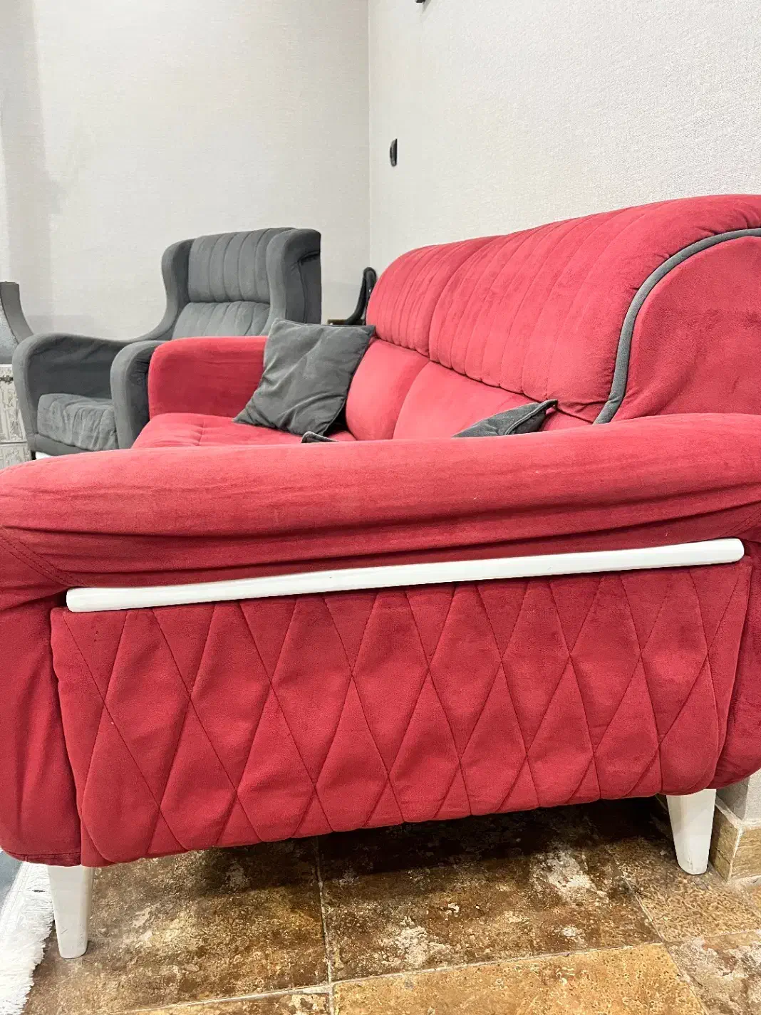 مبل راحتی ۷نفره همراه با میز ناهارخوری و عسلی|مبلمان خانگی و میز عسلی|محلات, |دیوار