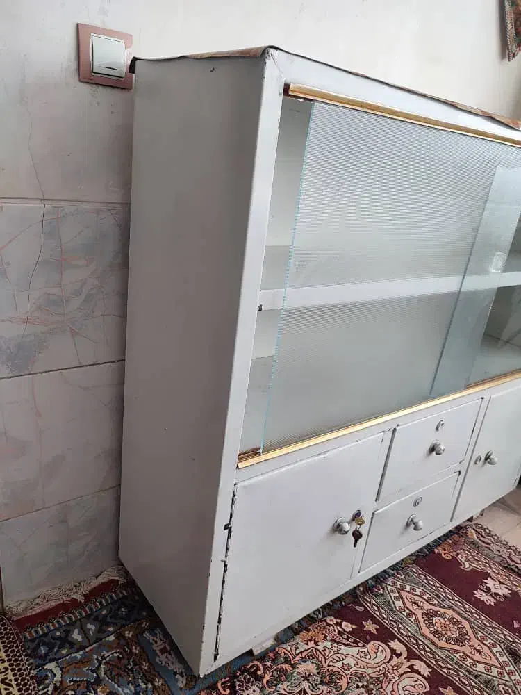 کابینت فلزی|مبلمان خانگی و میز عسلی|شیراز, شهرک مهرگان|دیوار