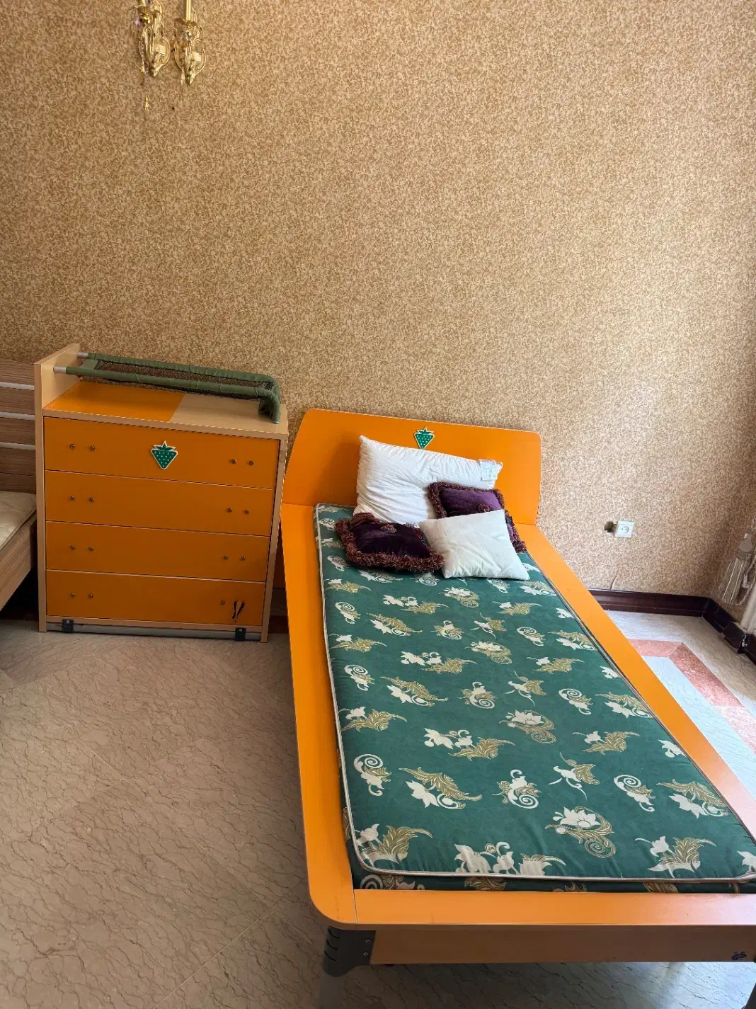 ست تخت خواب چیلک|تخت و سرویس خواب|لواسان, |دیوار