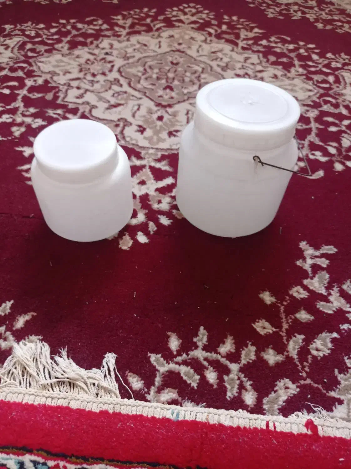 دبه ماست و رب ترشی|ظروف نگهدارنده، پلاستیکی، یکبارمصرف|پیر بکران, |دیوار