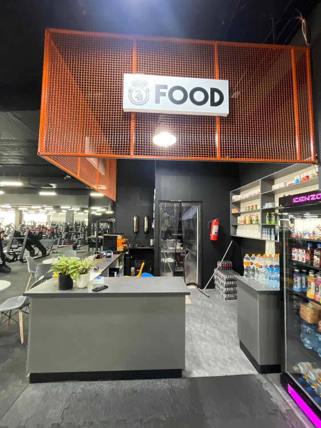 نیروی کار برای کار در بوفه باشگاه|استخدام خدمات فروشگاه و رستوران|ساری, |دیوار