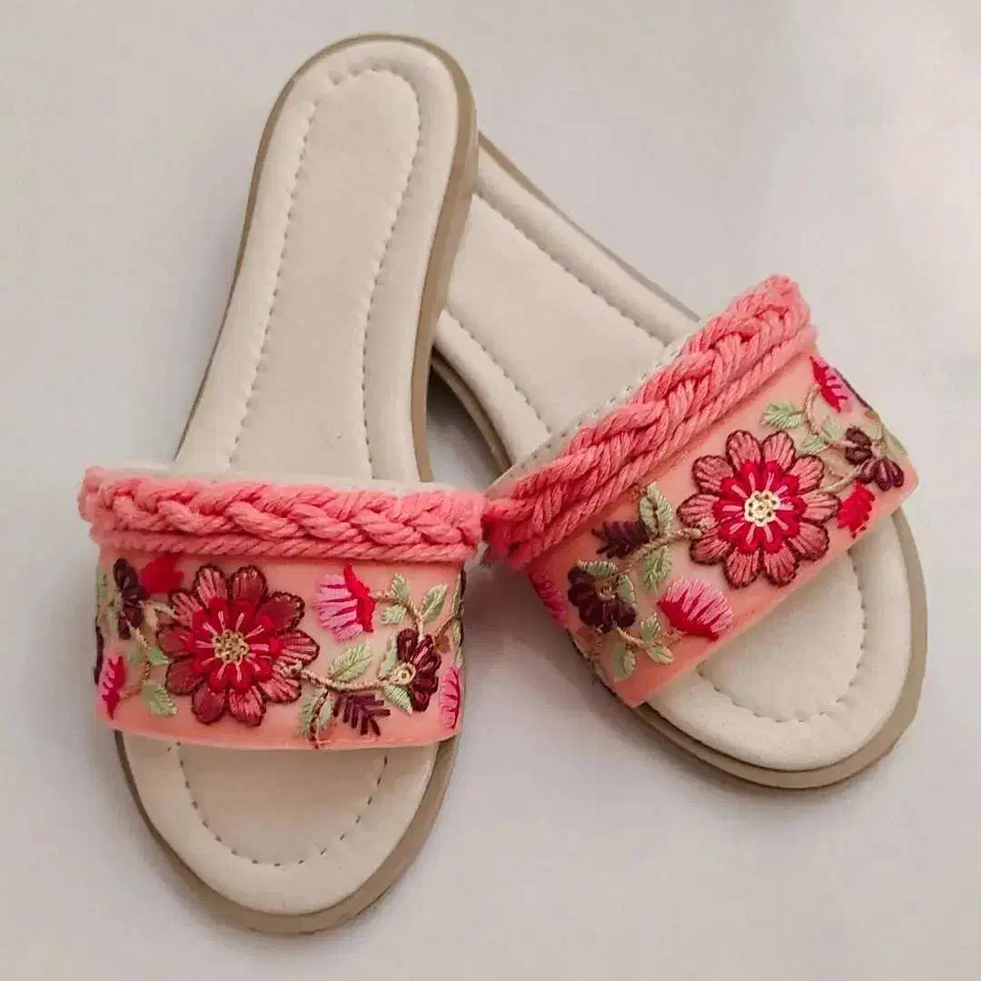 صندل|کیف، کفش، کمربند|بیرجند, |دیوار