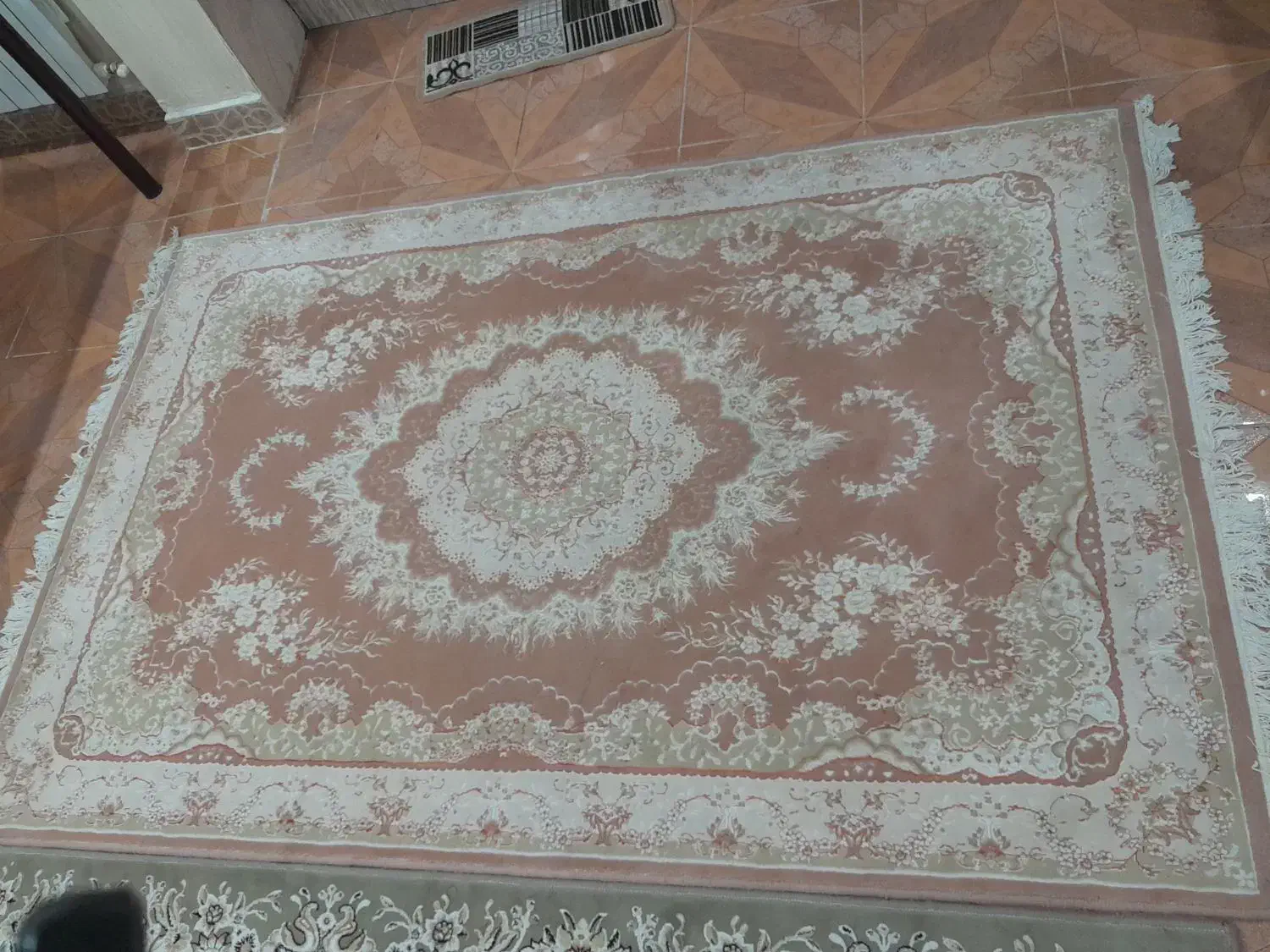 فرش ۴ متری ۵۰۰شانه|فرش|رشت, حمیدیان|دیوار