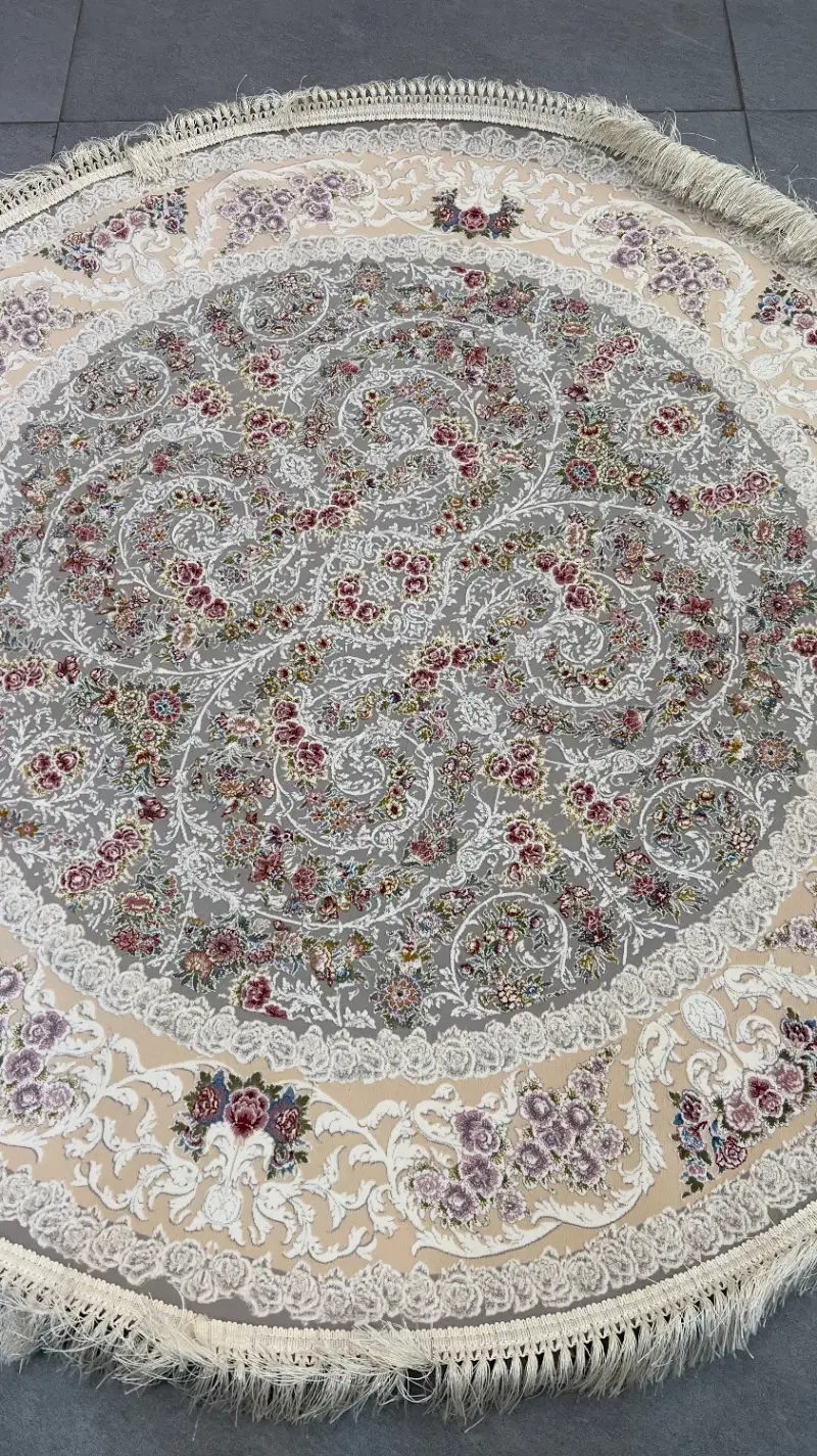 فرش گرد ۱۵۰ فیلی کرم ۱۲۰۰. شانه|فرش|قزوین, |دیوار