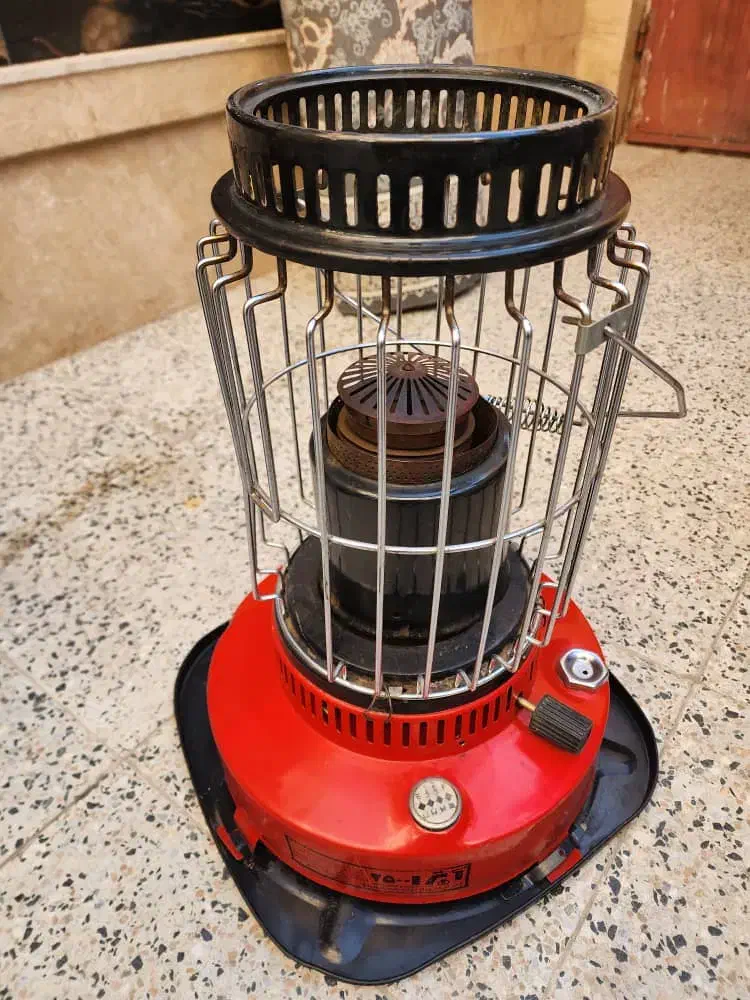 چراغ نفتی|میز تلویزیون|یزد, |دیوار