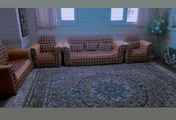 مبل راحتی کرم کار تهران همراه با روکش پارچه ای|مبلمان خانگی و میز عسلی|بیرجند, |دیوار
