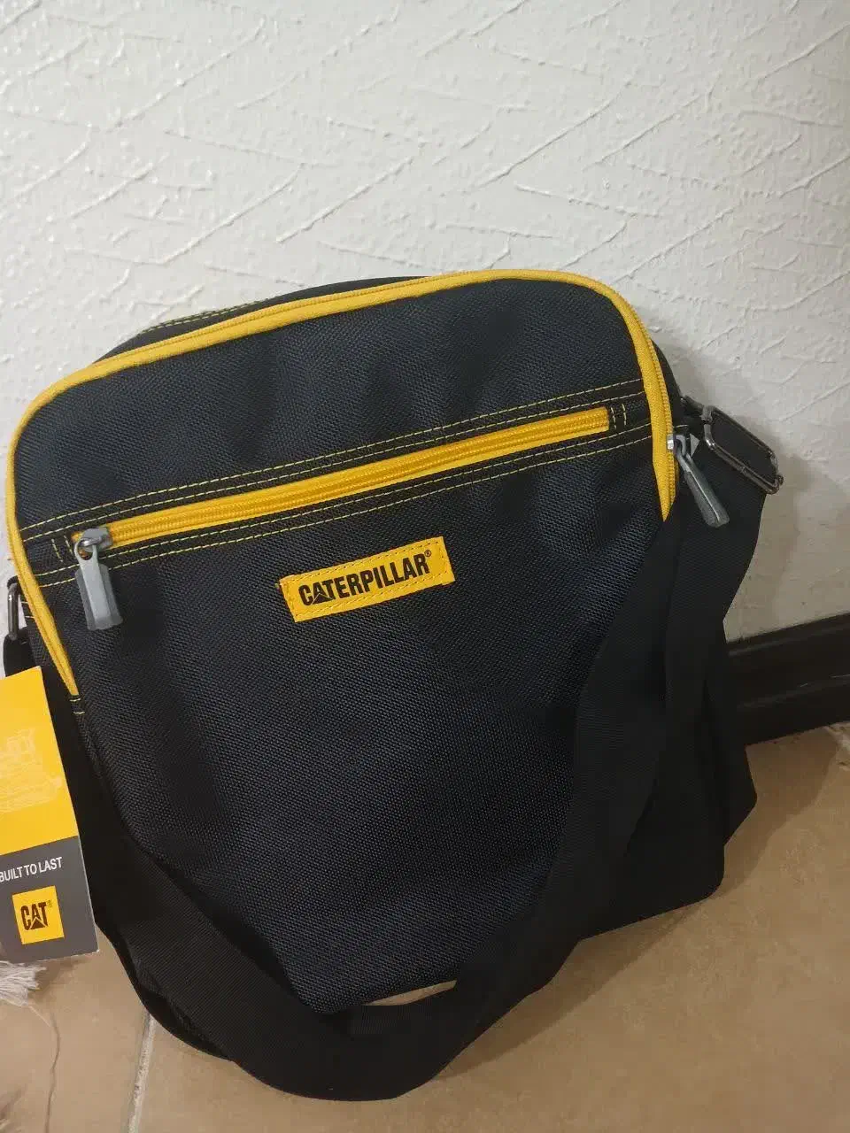 کیف|کیف، کفش، کمربند|شاهین‌شهر, شهرک گلدیس|دیوار