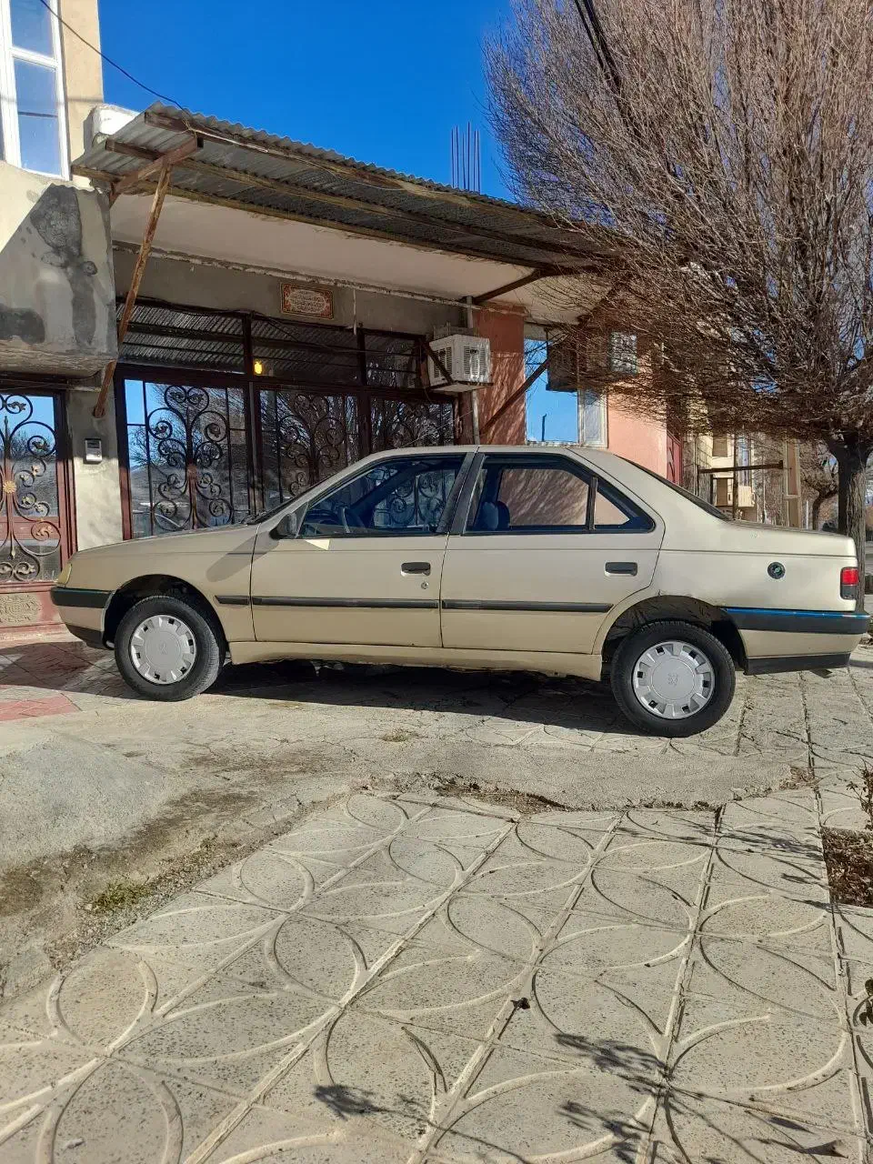 پژو 405مدل 83 دوگانه خانگی وسالم|خودرو سواری و وانت|سنقر, |دیوار