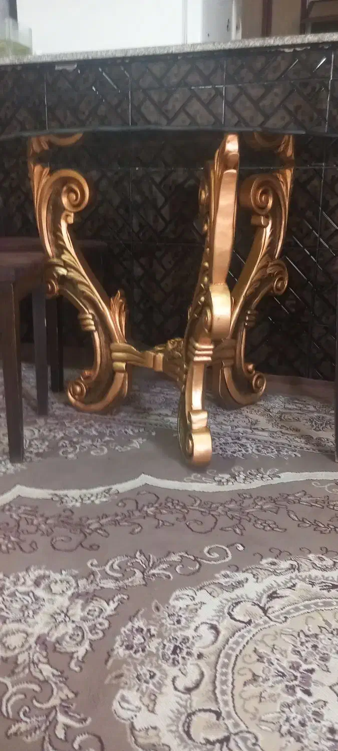 میز ناهارخوری و آینه|میز و صندلی غذاخوری|ملایر, |دیوار