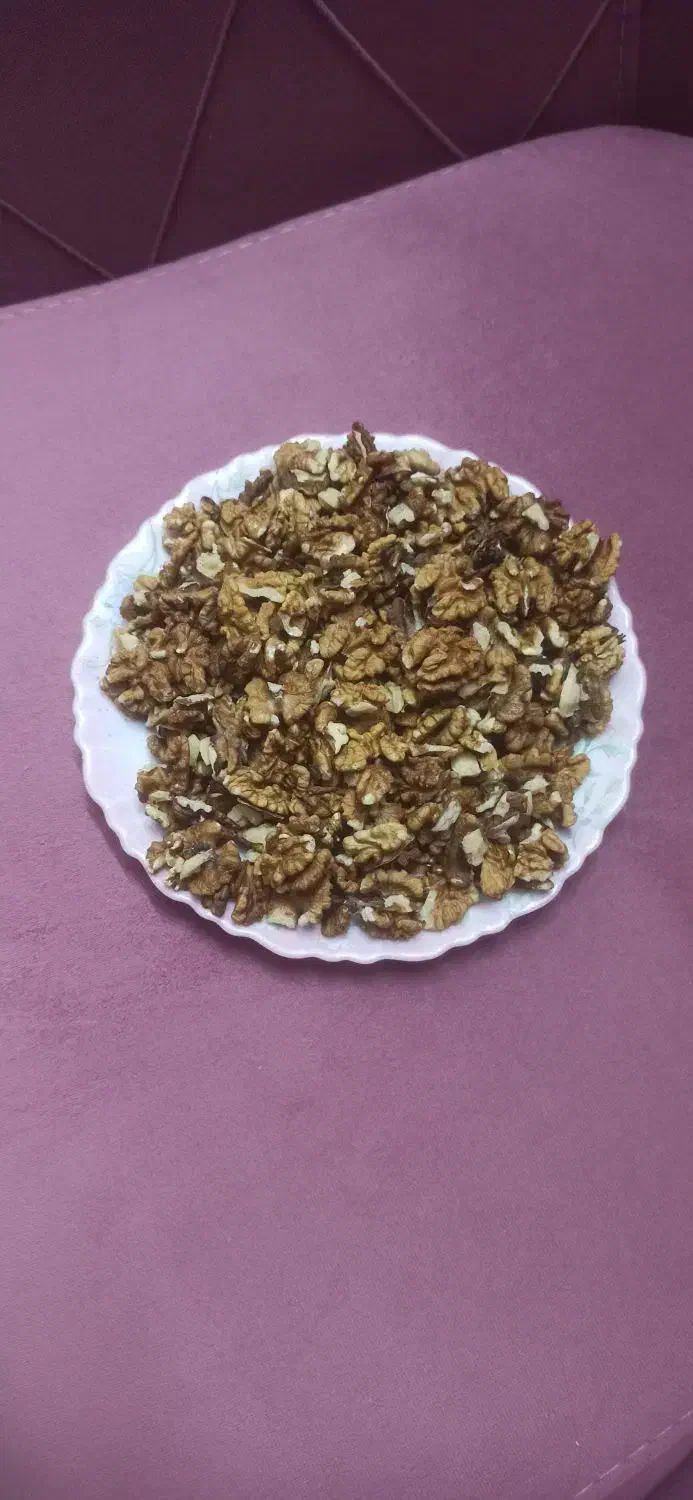 مغز گردو تازه|خوردنی و آشامیدنی|اصفهان, همت‌آباد|دیوار