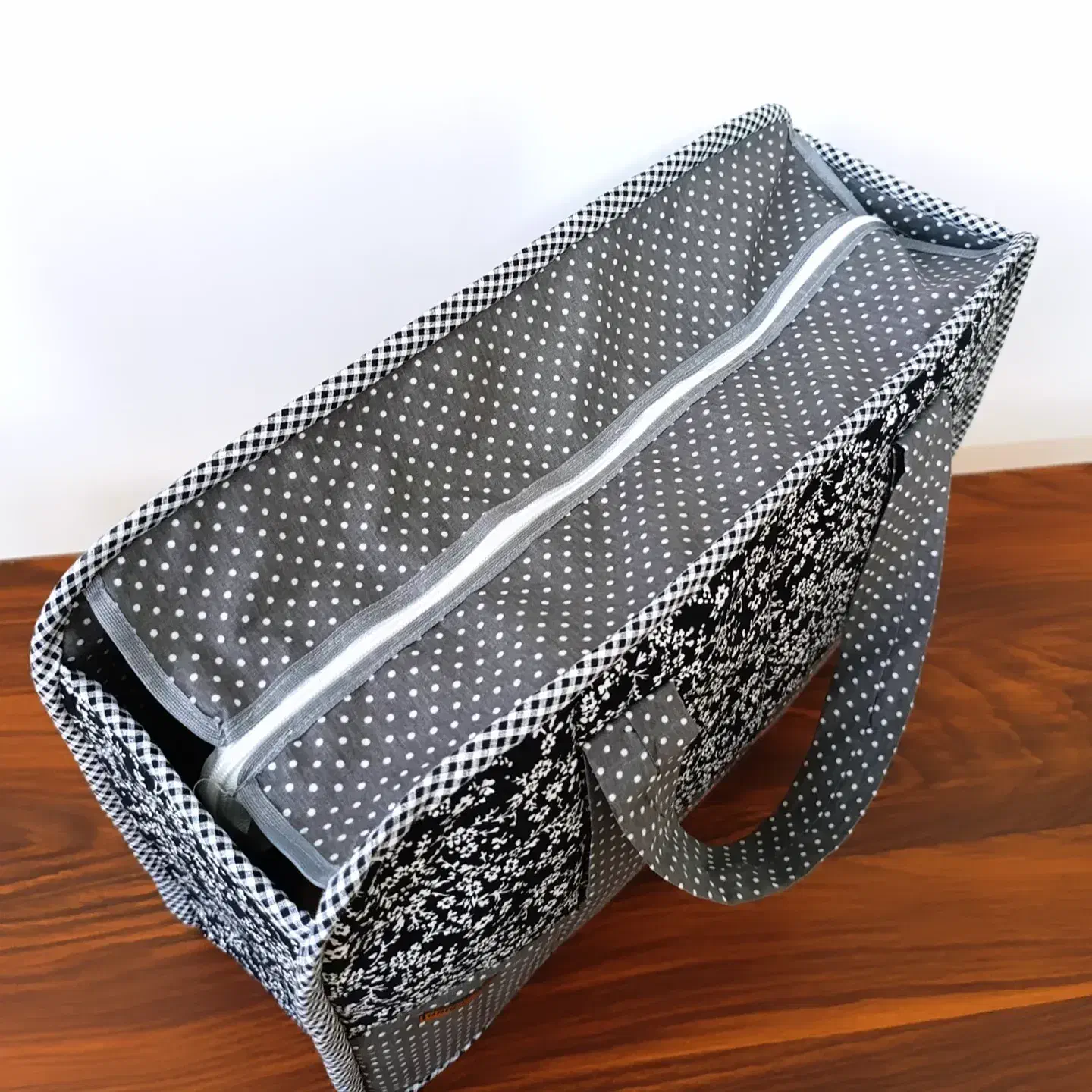 سرویس آشپزخانه و جهیزیه|سفره، حوله، دستمال آشپزخانه|صحنه, |دیوار