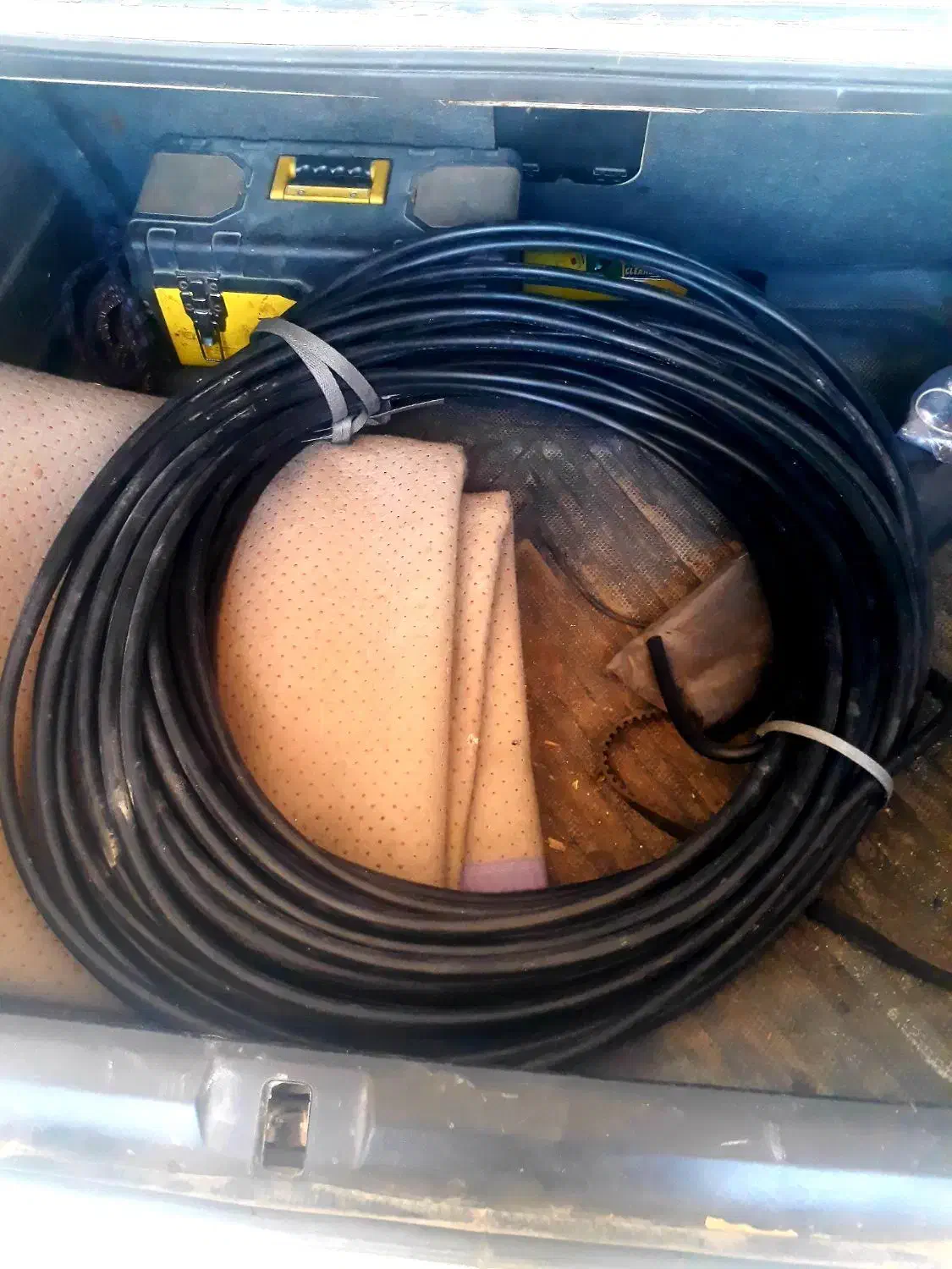 کآبل برق|ابزارآلات|چابهار, |دیوار