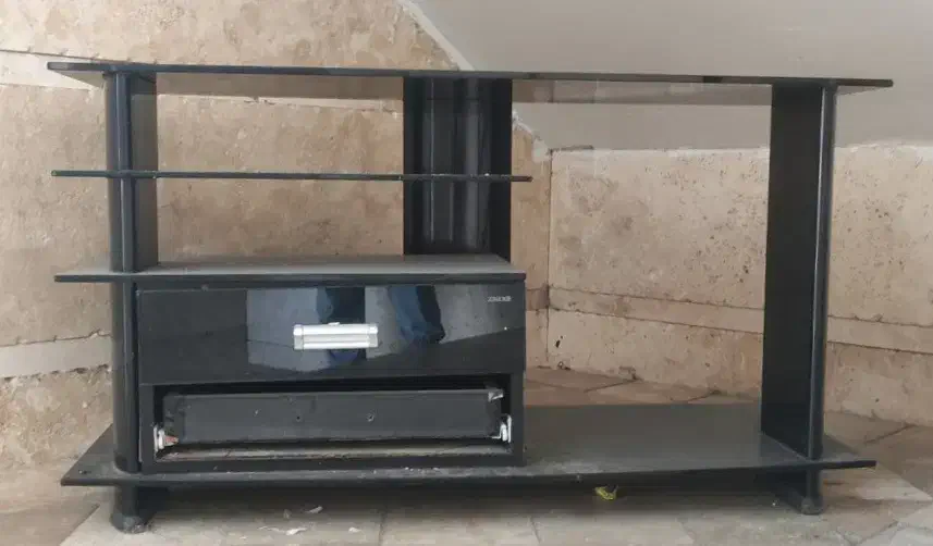 تخت ، کمد ، بوفه|مبلمان خانگی و میز عسلی|محلات, |دیوار