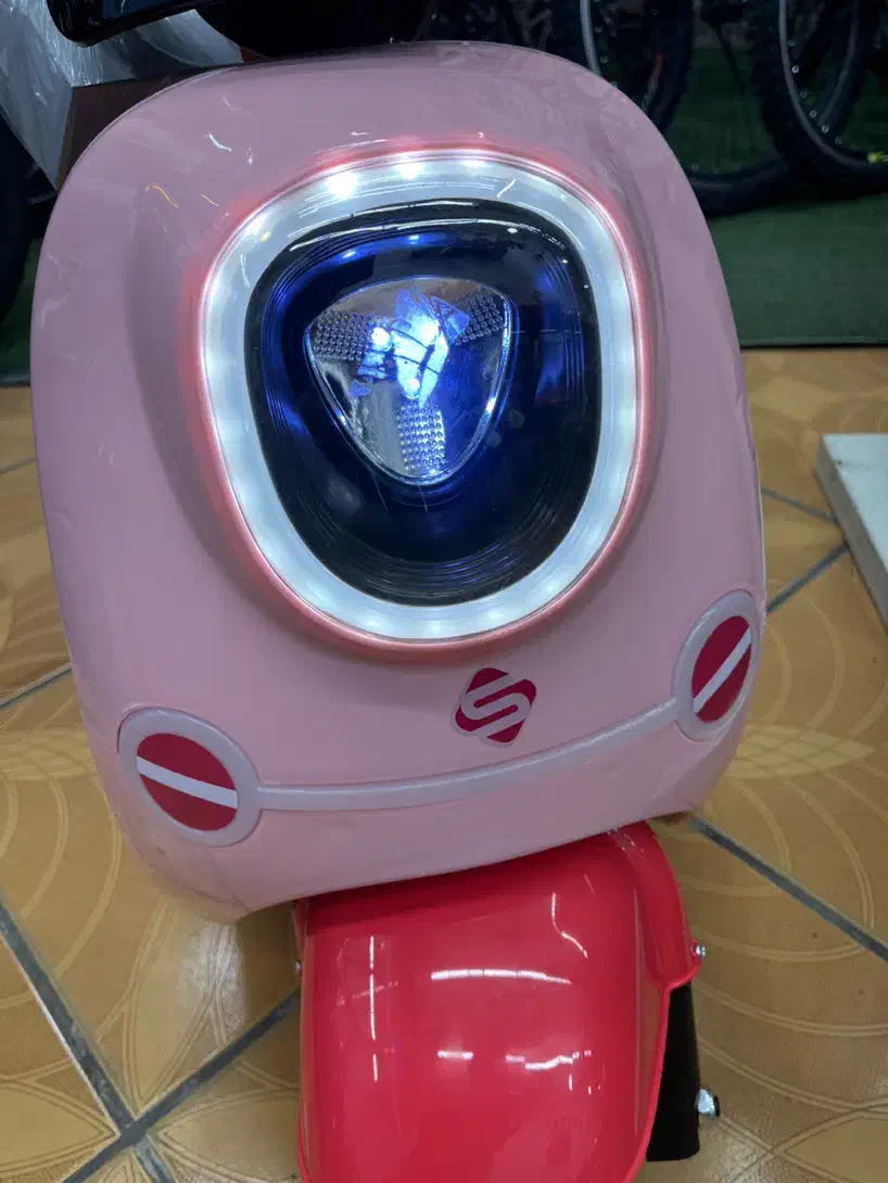 موتورشارژی وسپای دورنگ|اسباب‌‌بازی|قم, کیوانفر|دیوار