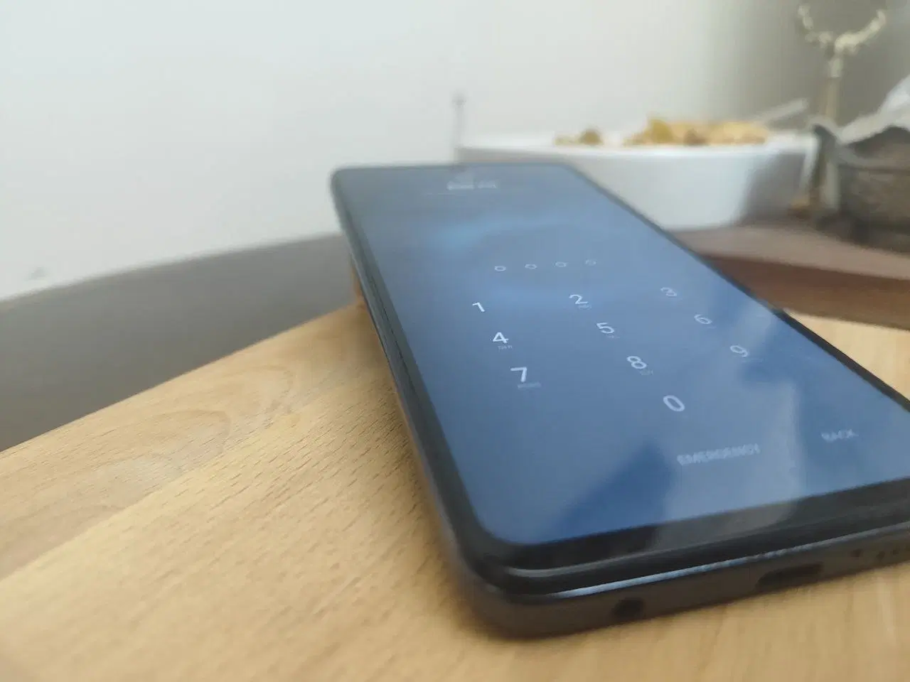 poco x3pro|موبایل|پرند, فاز ۲|دیوار