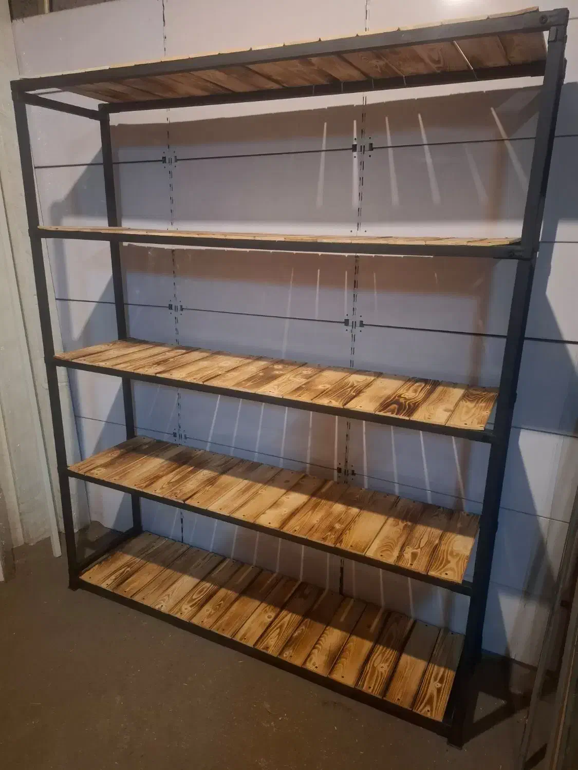 رگال لباس و قفسه|کتابخانه، شلف، قفسه‌های دیواری|رشت, نظری|دیوار