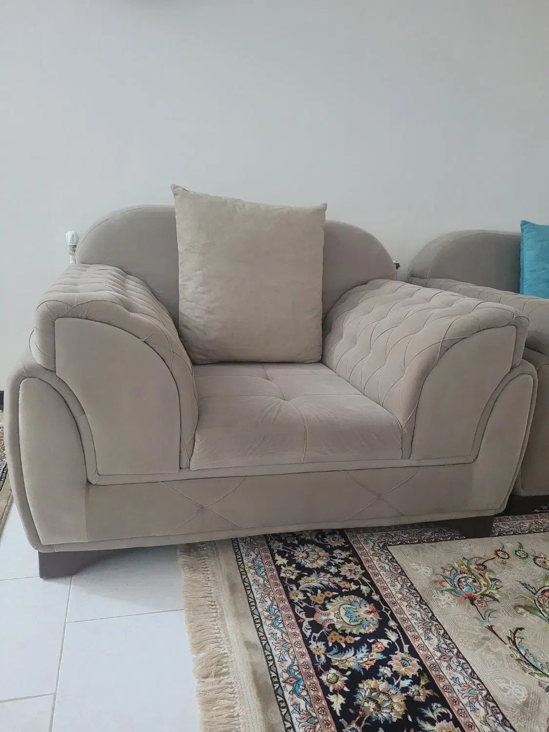 مبل تک نفره کارکرده اما سالم|مبلمان خانگی و میز عسلی|بابل, |دیوار