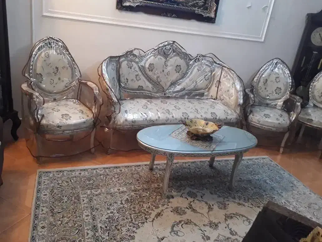 مبل سلطنتی کامل نقره ای باروکش باناهاخوری 9نفره|مبلمان خانگی و میز عسلی|اندیشه, اندیشه فاز ۴|دیوار