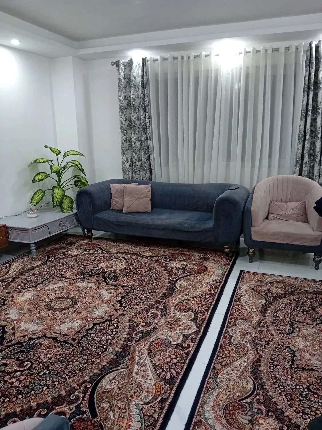 فرش|مبلمان خانگی و میز عسلی|رشت, سلیمانداراب|دیوار