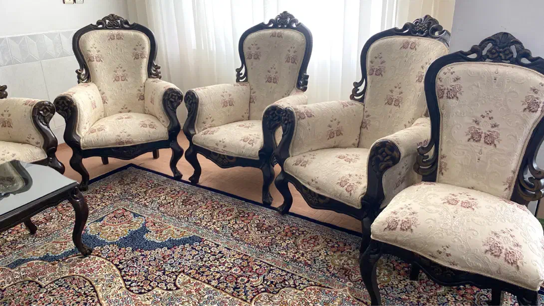 مبل سلطنتی ۹ نفره با میز و روکش|مبلمان خانگی و میز عسلی|تربت جام, شهید نصرالهی|دیوار