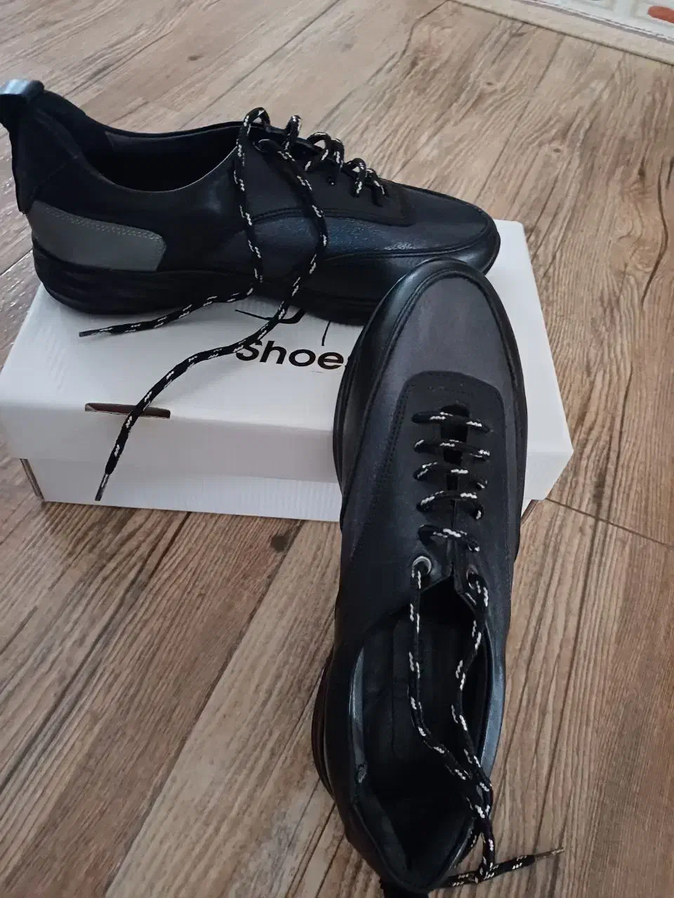 کتانی جهانی استایل - تمام چرم|کیف، کفش، کمربند|لاهیجان, رجایی|دیوار