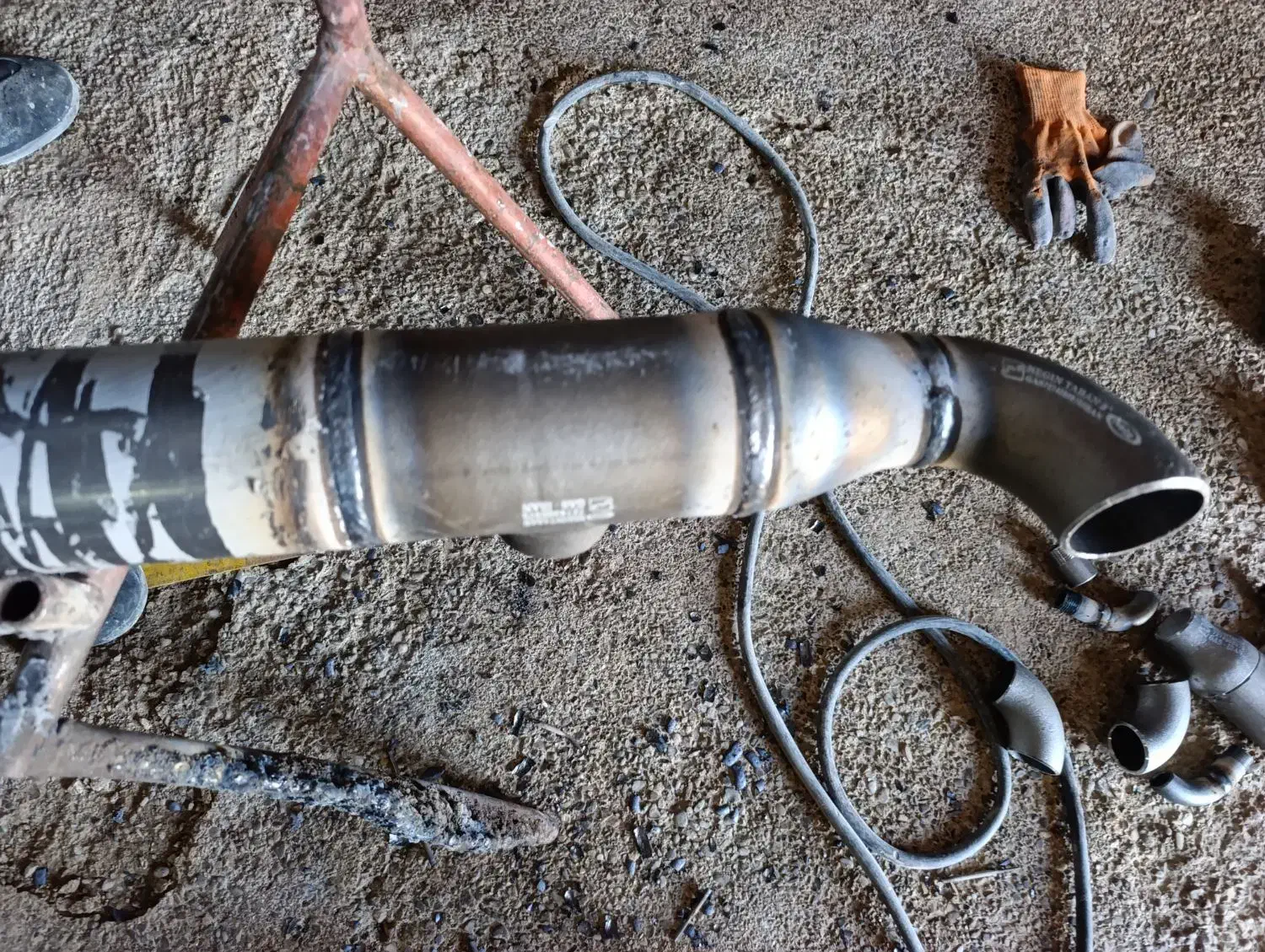 لوله کشی گازتوکار وروکار|خدمات پیشه و مهارت|کوهدشت, |دیوار